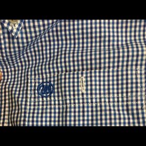 Wrangler button down long sleeve shirt.